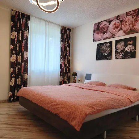 Ruhige, Gemuetliche In *
